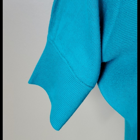 Ann Taylor LOFT green v neck shirt - Picture 5 of 8